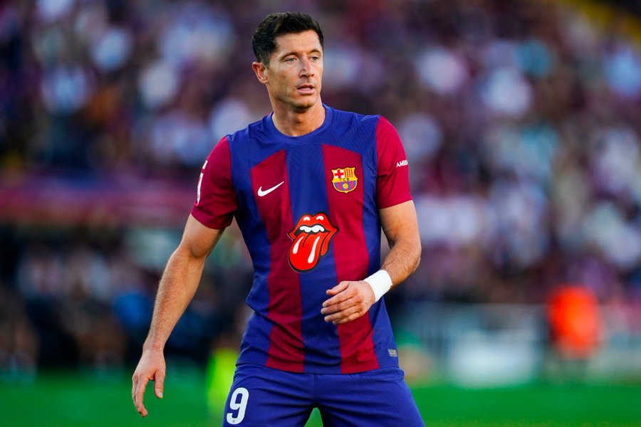 Robert Lewandowski Diburu Klub Arab Saudi Dan MLS Barcelona Pasang