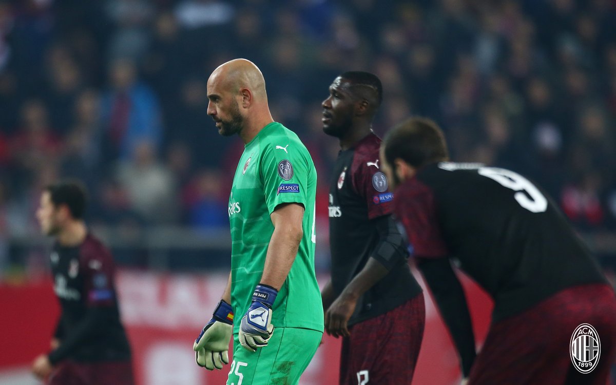 Gagal Lolos, AC Milan Ulangi Catatan Pahit 17 Tahun Silam
