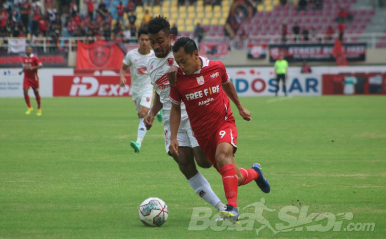 Samsul Arif Tak Gentar Bersaing dengan Pemain Asing di Liga 2