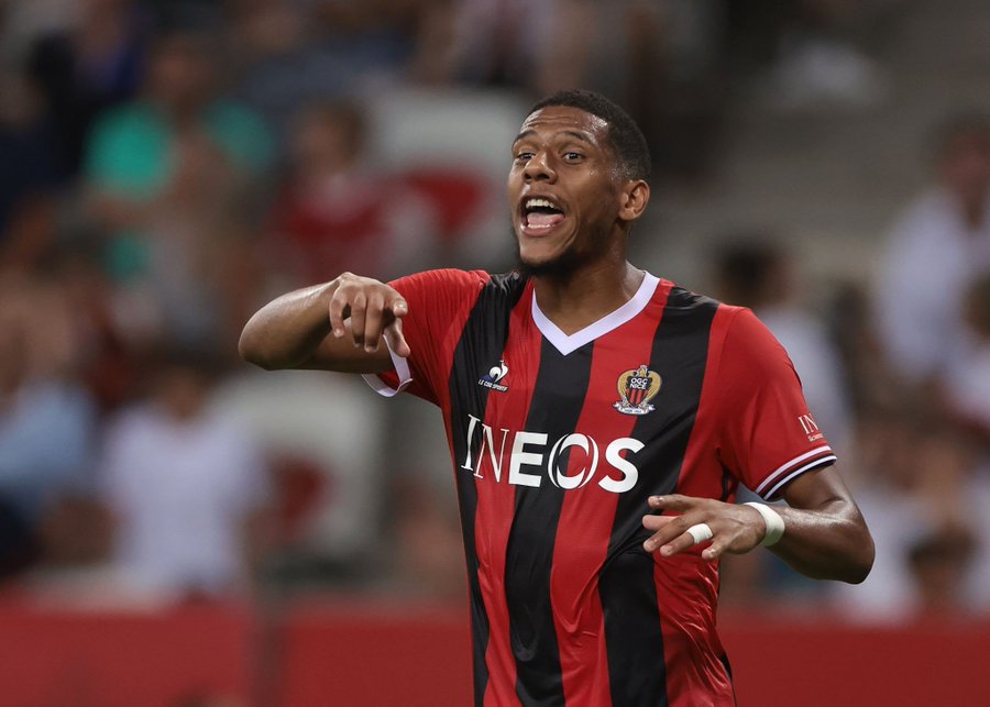 Manchester United Lelet, Chelsea Menikung dalam Perlombaan Datangkan Jean-Clair Todibo