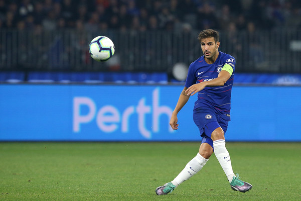 Cesc Fabregas Lempar Kode untuk AC Milan