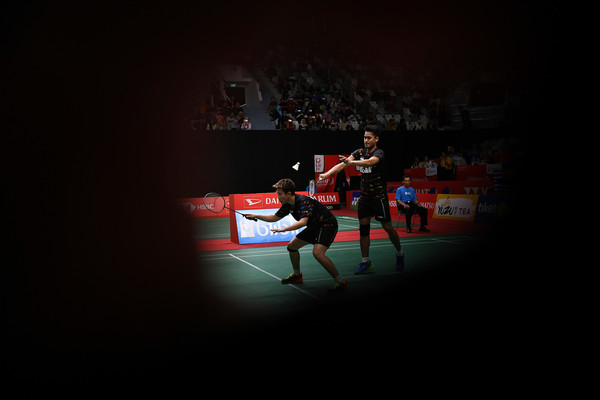 Berpisah dengan Liliyana Natsir, Tontowi Jalani Debut Manis Bersama Winny Oktavina