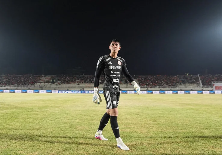 Bikin Borneo FC Frustrasi, Nadeo Argawinata Tetap Dapat Sambutan Hangat Publik Segiri 