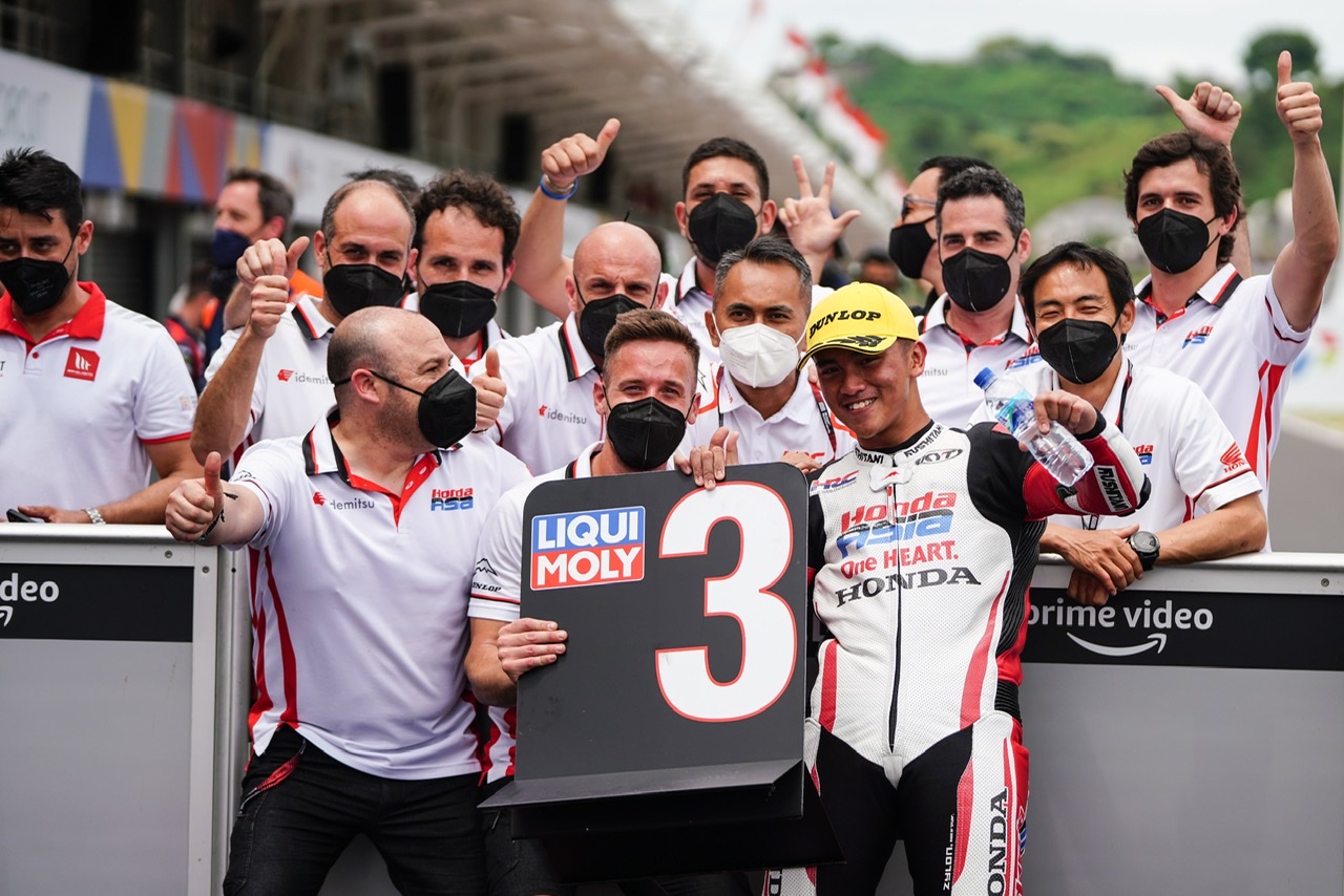 Moto3: Pembalap Indonesia Cetak Sejarah di Sirkuit Mandalika
