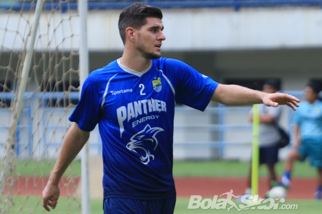 Nick Kuipers Bicara soal Liburan dan Victor Igbonefo