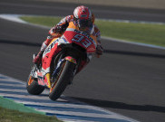 Diwarnai Crash, Marc Marquez Juara MotoGP Spanyol