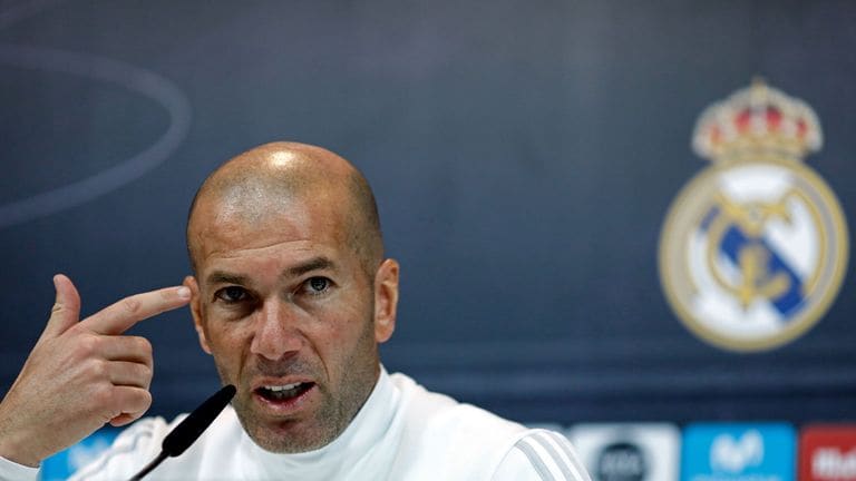 Zinedine Zidane Waspadai Kebangkitan Barcelona