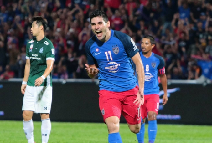 Mario Gomez Respons Kabar Jorge Pereyra Diaz akan Gabung ke Persib Usai Tinggalkan JDT