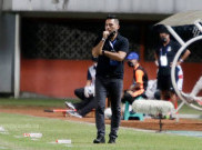 Klausul Digugurkan, Manajer Arema FC Pastikan Javier Roca Lebih Fokus Melatih