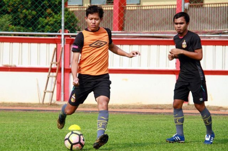 Kondisi Terkini Gelandang Bhayangkara FC Adam Alis