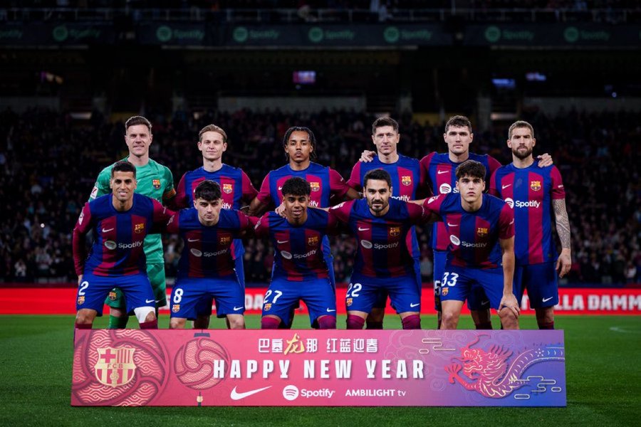 Barcelona Beda Dua Digit Poin dengan Madrid, Xavi Tetap Yakin Juara