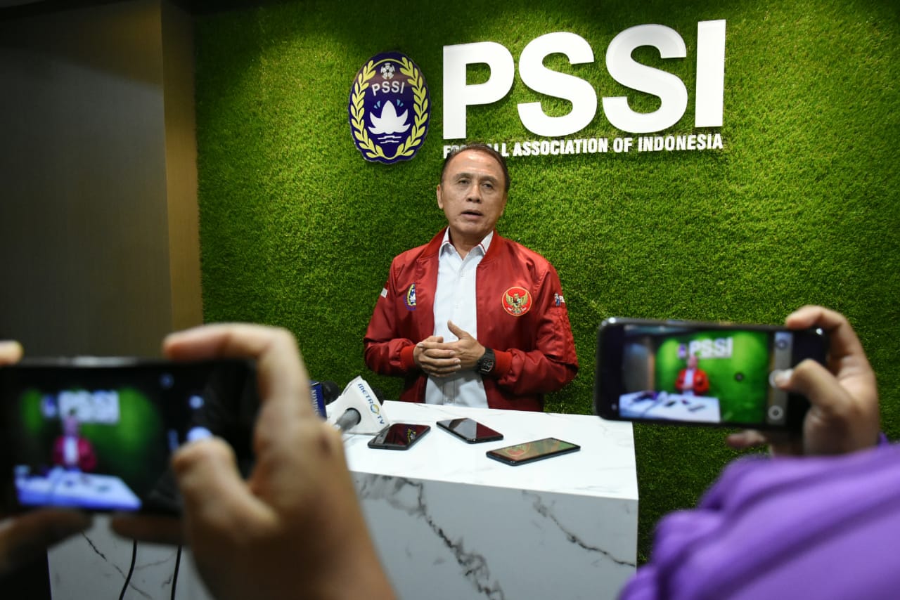 Tak Hanya Timnas Indonesia U-19, Ketum PSSI Ingin Shin Tae-yong Bawa Tim Senior TC di Korea Selatan