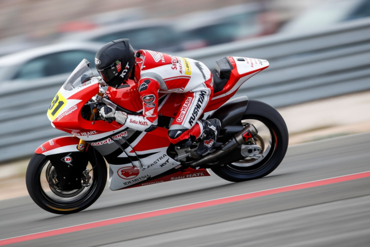 Pembalap Indonesia Jaga Asa Tampil di MotoGP