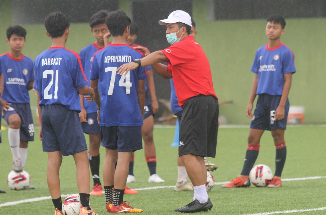 Liga 2: SPFA Afiliasi PSG Pati Rekrut Eks Pelatih Persib