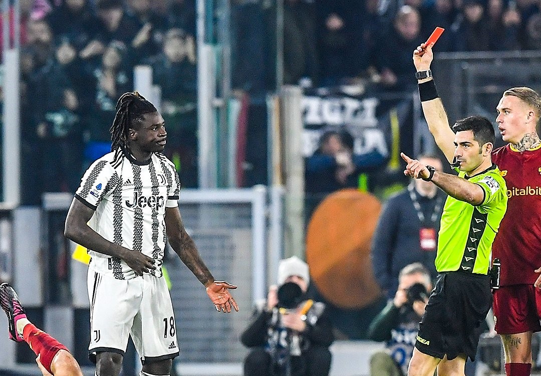 Baru Main 38 Detik, Moise Kean Langsung Dapat Kartu Merah