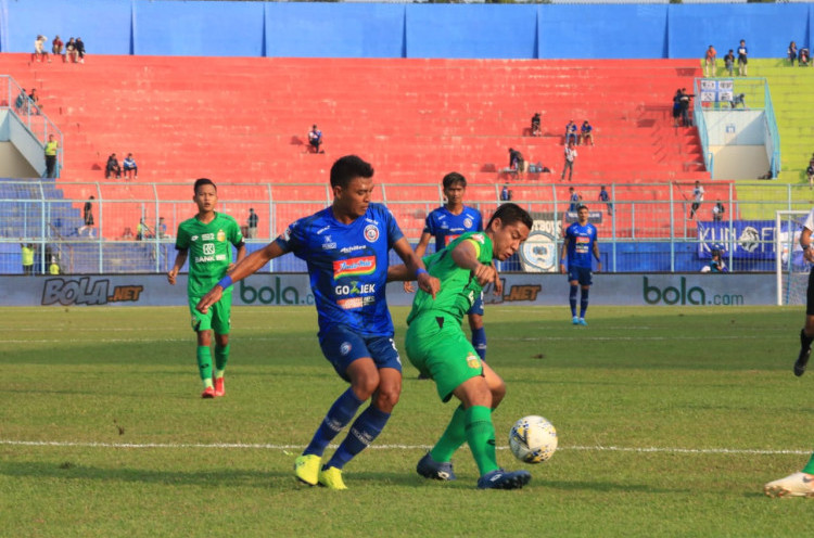 Arema FC Tak Peduli Menang atas Bhayangkara FC Lewat Proses Bola Mati