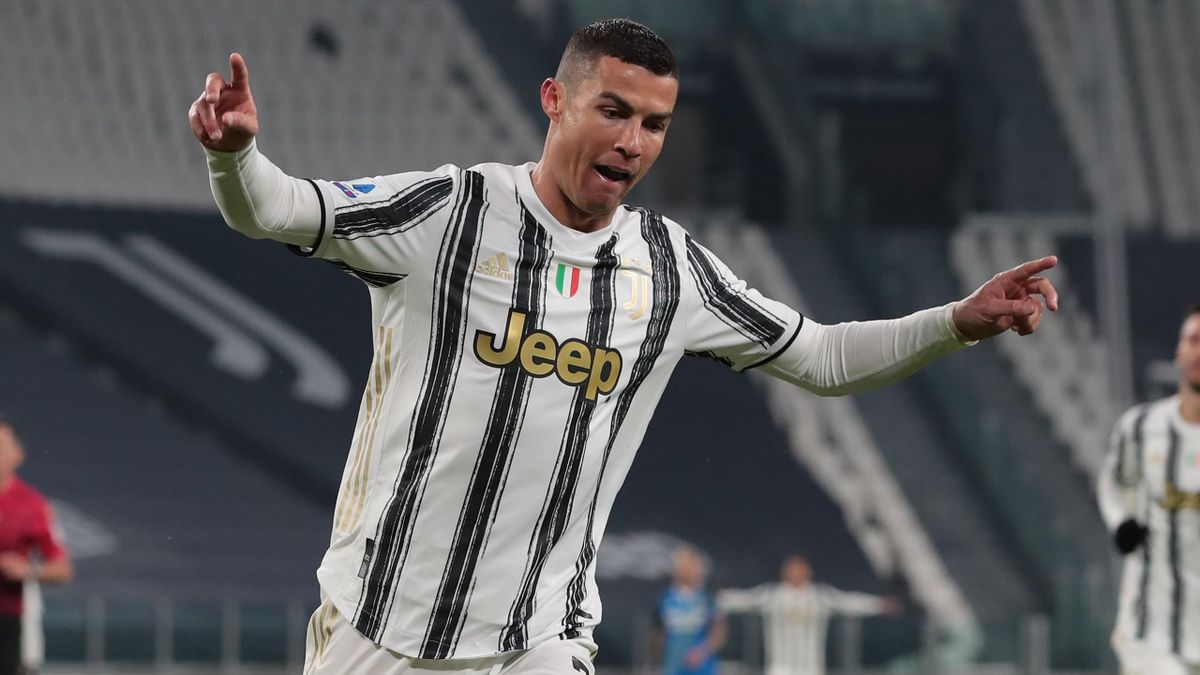 Cristiano Ronaldo Jadi Kado Permintaan Maaf Glazer kepada Fans MU?