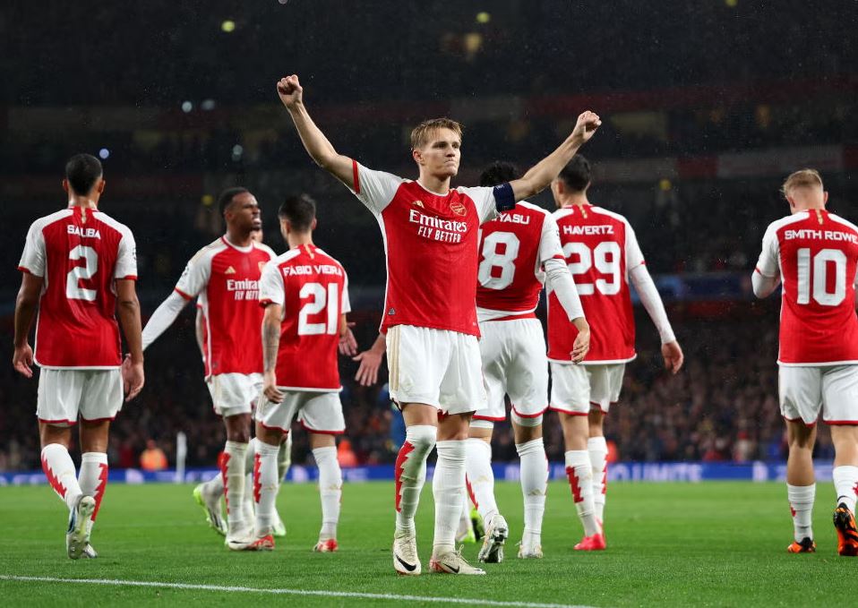 Arsenal 4-0 PSV, The Gunners Emosional Akhiri Penantian Bermain di Liga Champions