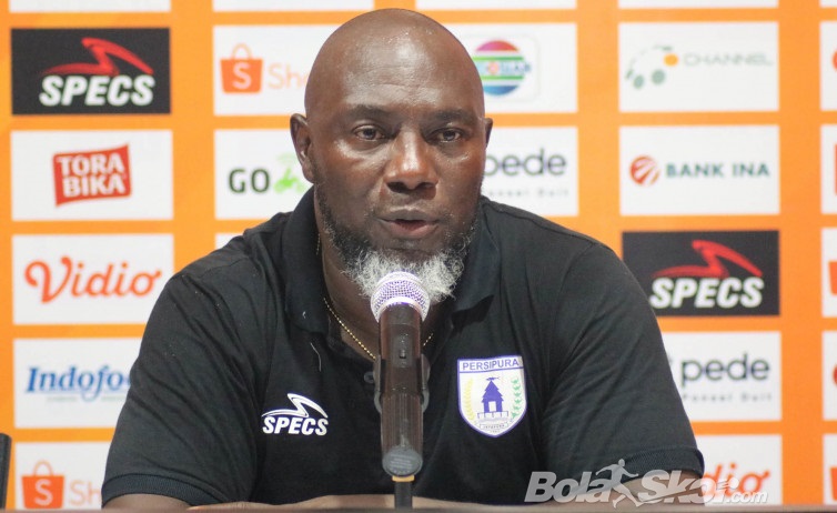 Jacksen F Tiago Bertahan di Persipura, Persija Makin Dekat dengan Simon McMenemy