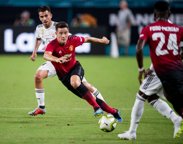 Ander Herrera Respons Ketertarikan PSG