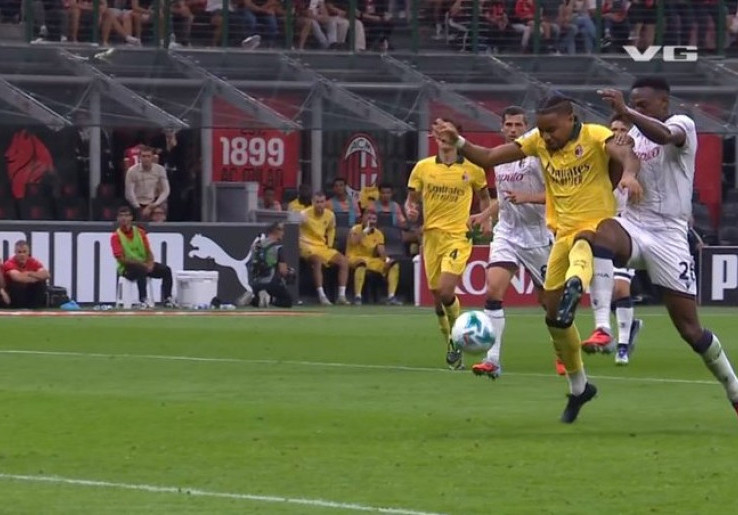 Wasit Dituding Buat Kesalahan, AC Milan Harusnya Dapat Tendangan Penalti Lawan Bologna