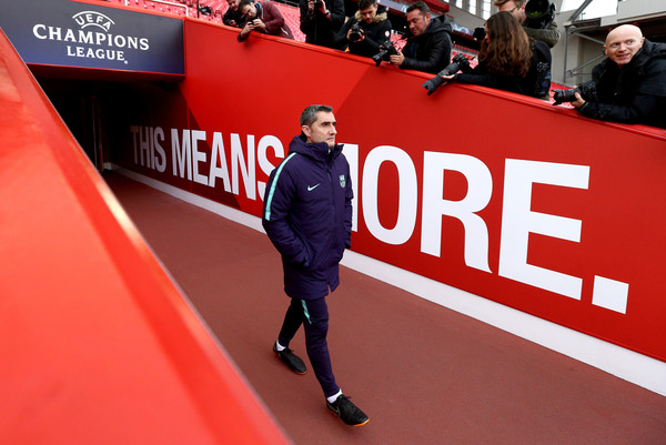 Didukung Presiden dan Lionel Messi, Masa Depan Ernesto Valverde di Barcelona Masih Aman