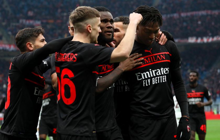 Milan 2-0 Salernitana: Rossoneri Renggut Singgasana Klasemen Serie A