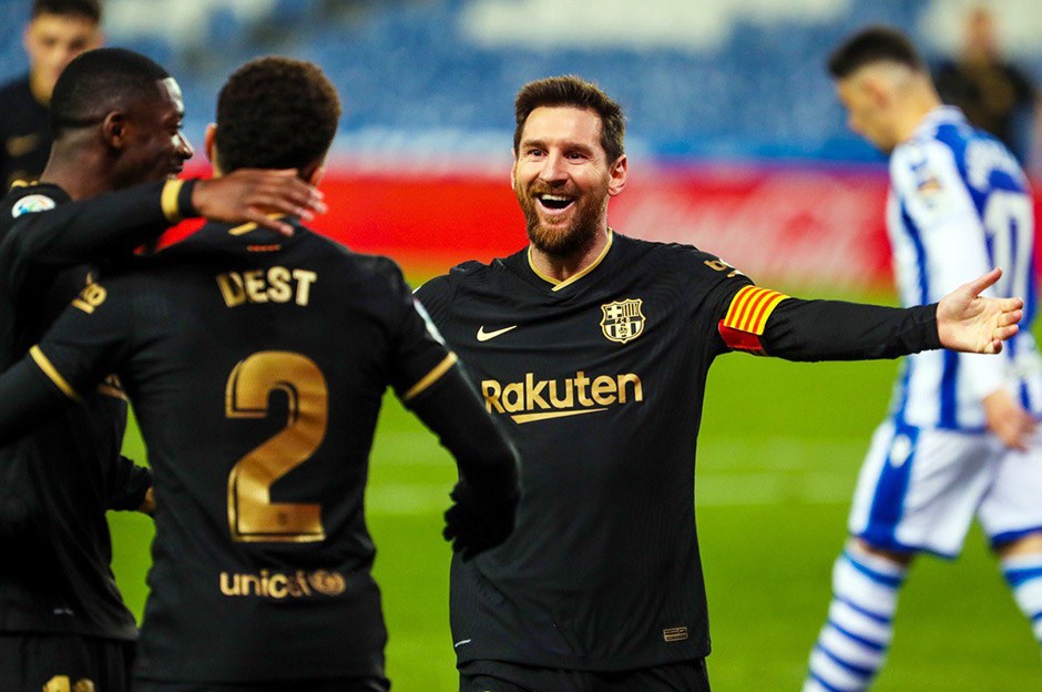 Hasil Pertandingan: Man United Disingkirkan Leicester, Barcelona Mengamuk