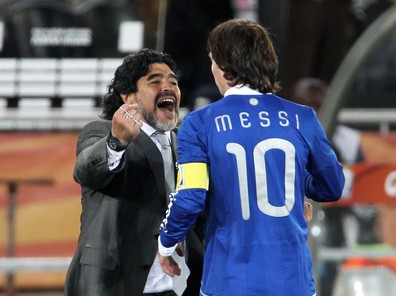 Sikap Plintat-plintut Diego Maradona kepada Lionel Messi