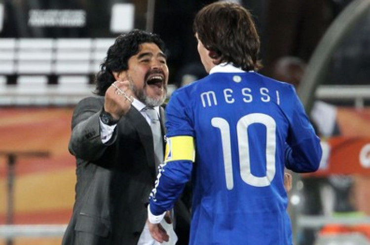 Sikap Plintat-plintut Diego Maradona kepada Lionel Messi