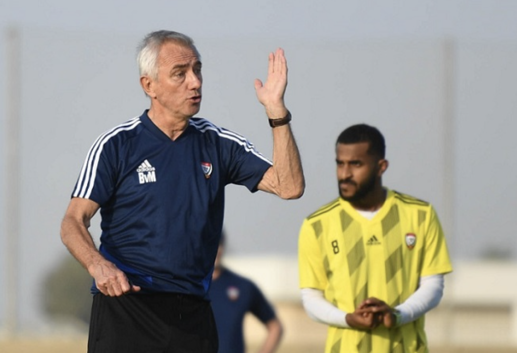 Bert van Marwijk Belum Pikirkan Timnas Indonesia