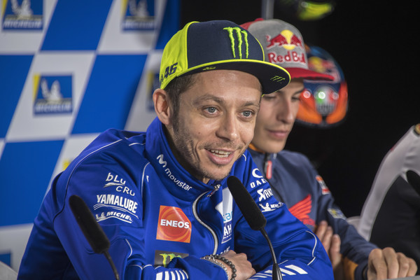 Kepala Tim Yamaha Berharap Valentino Rossi Belum Putuskan Pensiun