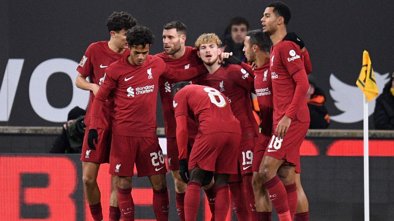 Tercecer di Papan Tengah, Jamie Carragher Anggap Liverpool Masih Beruntung