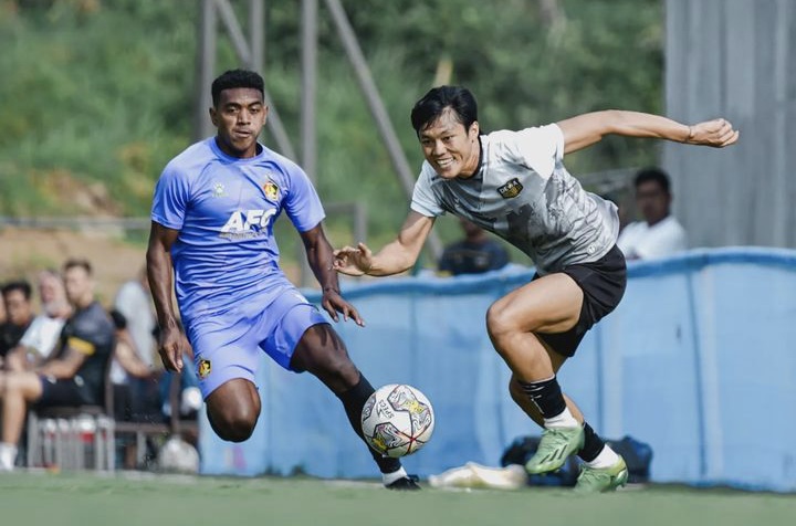 Dewa United FC Kalahkan Persik 3-1, Persija Gulung Persipu 8-0