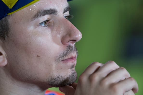 Operasi Kaki Kanan Jorge Lorenzo Berjalan Sukses