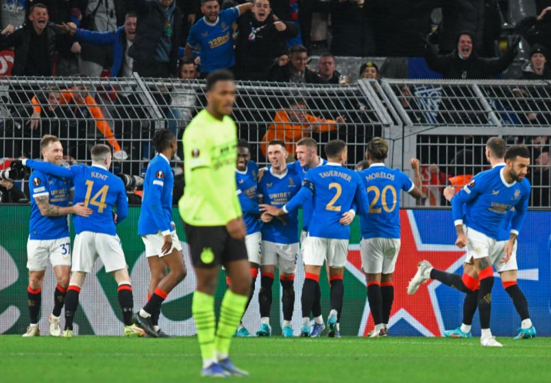 Malam Bersejarah Rangers di Markas Borussia Dortmund