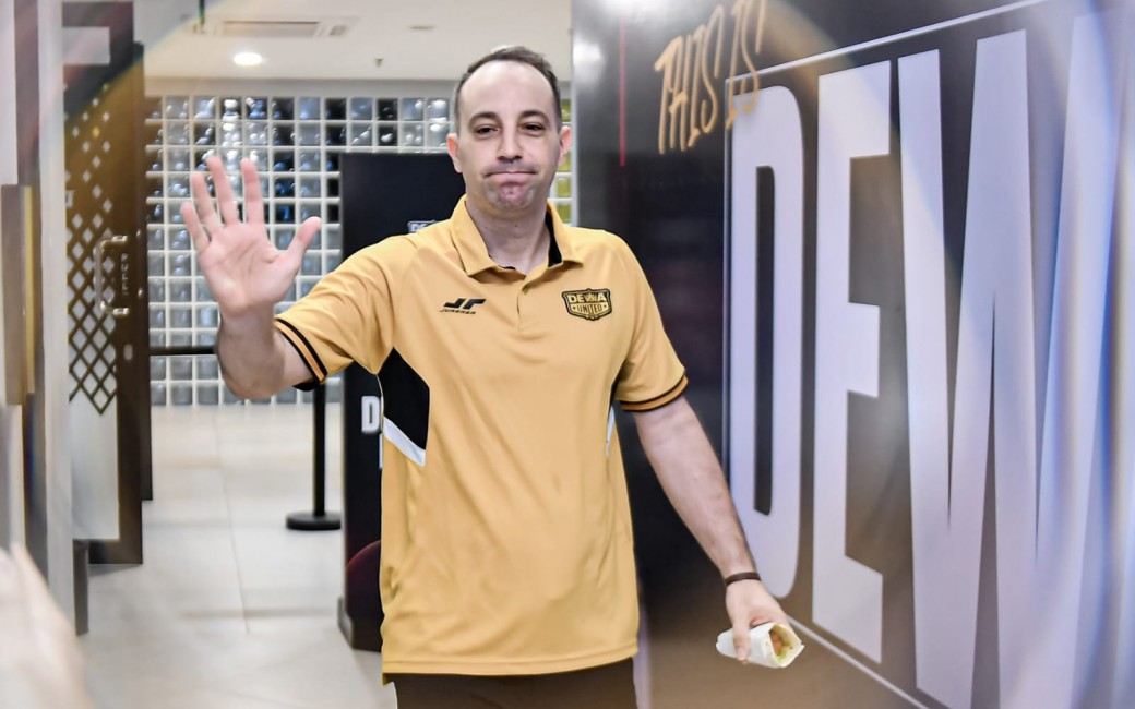Dewa United Banten dan Pelita Jaya Berpisah dengan Sang Pelatih