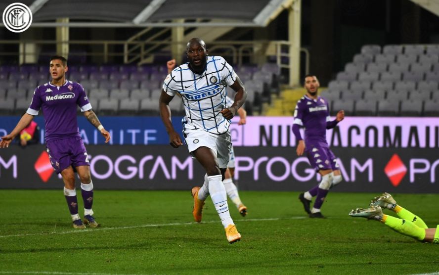 Fiorentina 1-2 Inter: Gol Telat Lukaku Bawa Nerazzurri ke Perempat Final