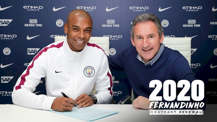 Fernandinho Tambah Durasi Kerja bersama Manchester City