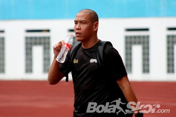 Nova Arianto Pimpin TC Timnas Indonesia untuk Sementara
