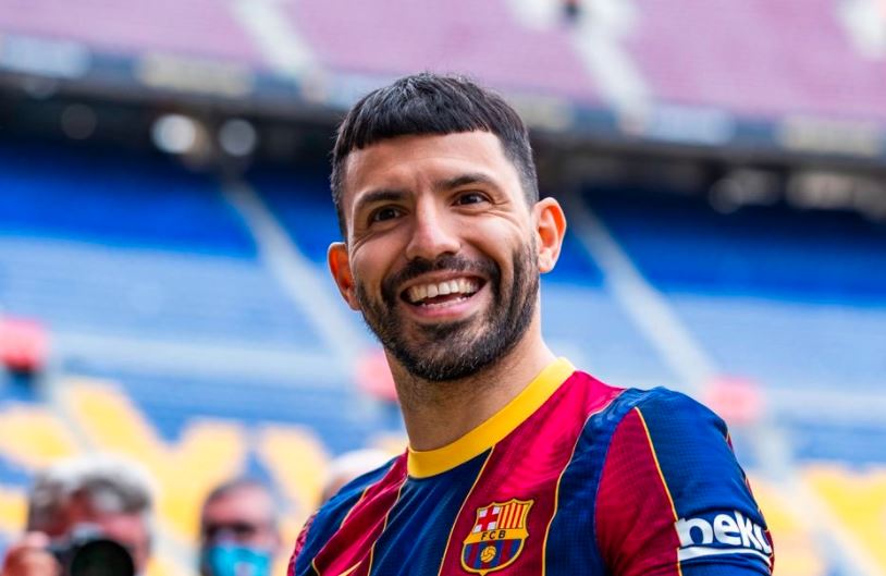Demi Aguero, Dua Pemain Veteran Barcelona Siap Potong Gaji