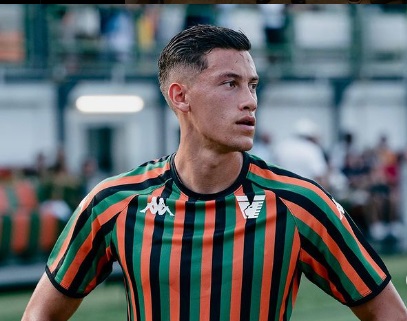 Profil Jay Idzes: Palang Pintu Anyar Timnas Indonesia