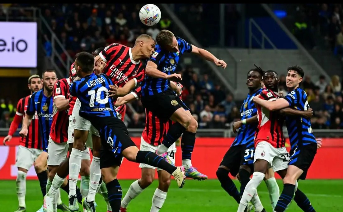 Derby della Madonnina: Kaka Jagokan AC Milan, Bobo Vieri Yakin Inter Rebut Scudetto