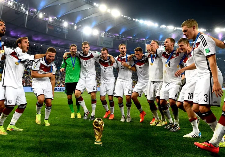 Kilas Balik Piala Dunia 2014: Tragedi Mineirazo, Gol Ikonik Van Persie, Gelar Keempat Jerman