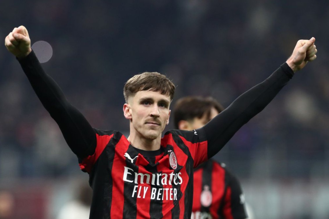 AC Milan Perpanjang Kontrak Alexis Saelemaekers hingga 2031