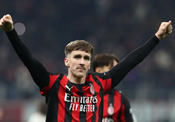 AC Milan Perpanjang Kontrak Alexis Saelemaekers hingga 2031