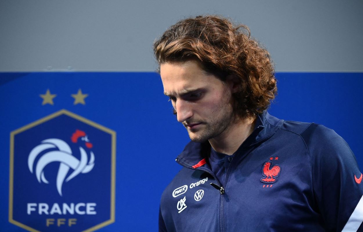 Durasi Kontrak dan Nominal Gaji yang Diinginkan Adrien Rabiot di Manchester United