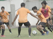 Timnas Indonesia U-16 Latihan Tendangan Bebas dan Penalti