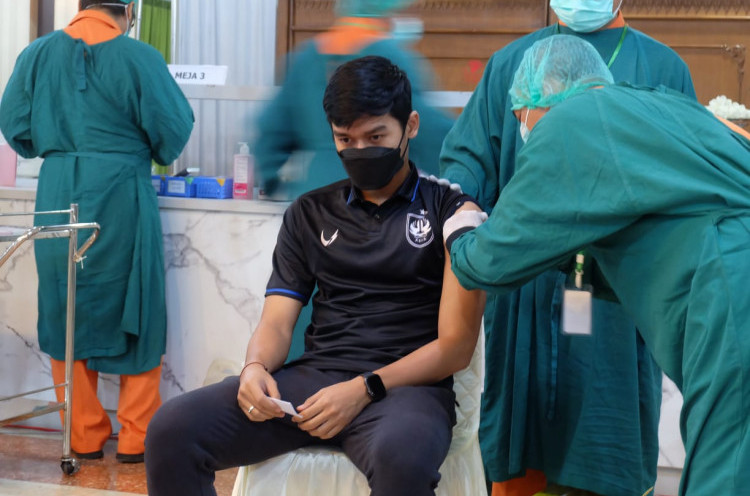 Dua Pemain PSIS Mewakili Atlet Vaksinasi Perdana di Semarang