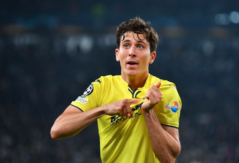 Terlalu Lama Bergerak, Man United Disalip Tottenham dalam Perburuan Pau Torres